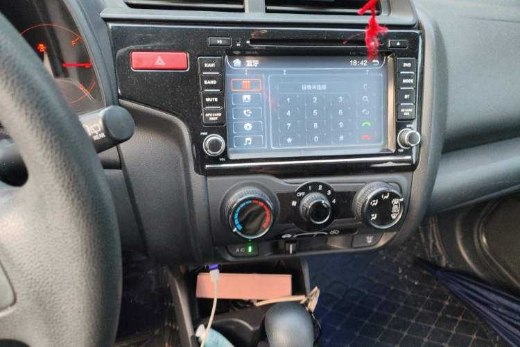 Used Honda Fit 2014 1.5L LX CVT Comfort Model Audio And AC Panel
