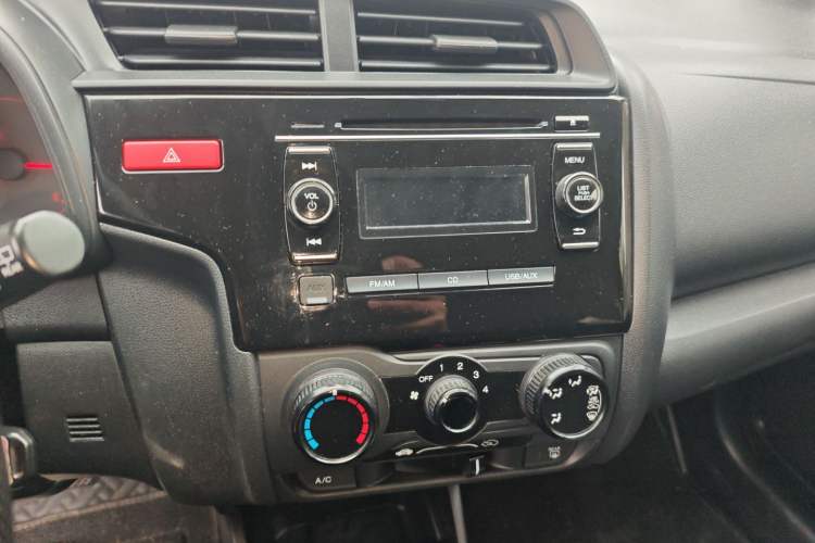 Used Honda Fit 2014 1.5L LX CVT Comfort Model Audio And AC Panel