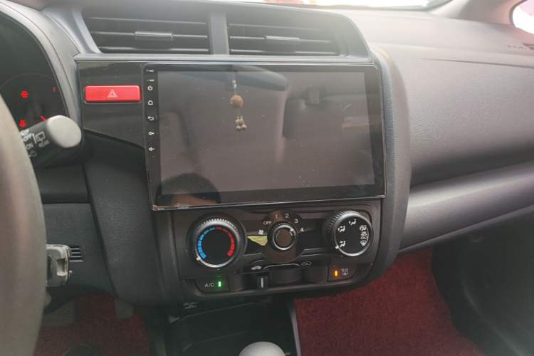 Used Honda Fit 2014 1.5L LX CVT Comfort Model Audio And AC Panel