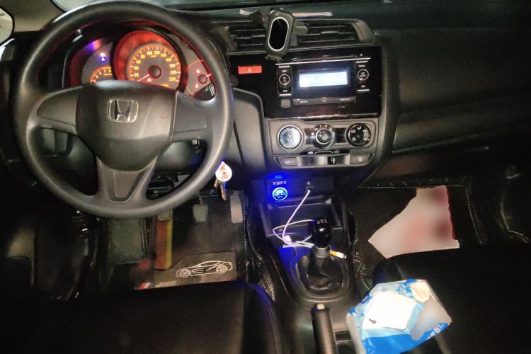 Used Honda Fit 2014 1.5L LX Manual Comfort Model Center Console