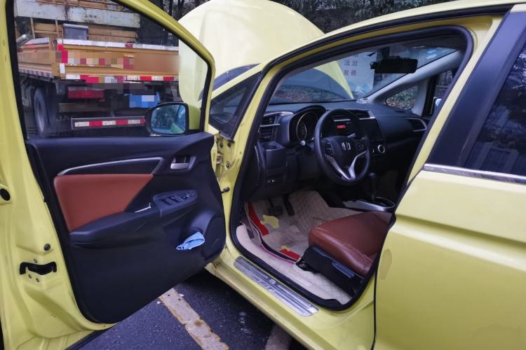 Used Honda Fit 2014 1.5L EX CVT Elite Model Driver Seat