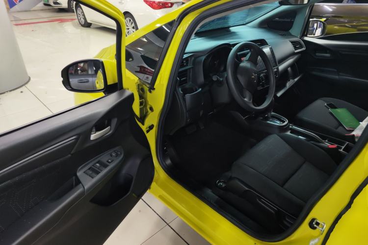 Used Honda Fit 2014 1.5L LX CVT Comfort Model Driver Seat