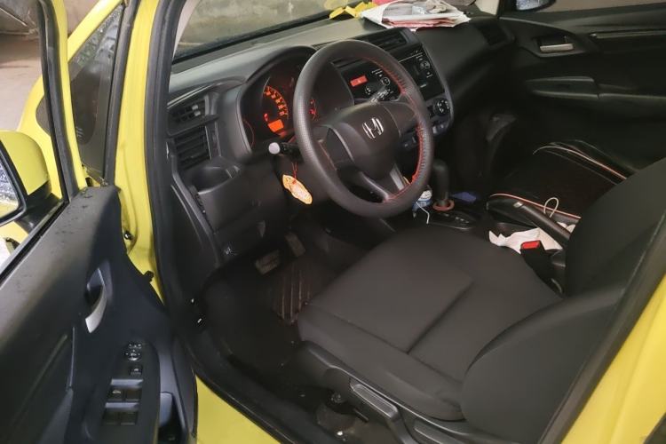 Used Honda Fit 2014 1.5L LX CVT Comfort Model Driver Seat