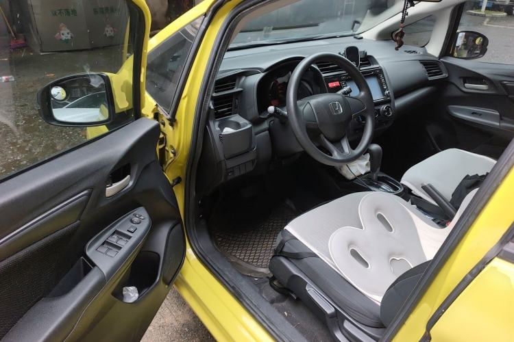 Used Honda Fit 2014 1.5L LX CVT Comfort Model Driver Seat
