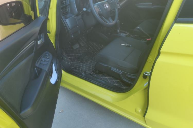 Used Honda Fit 2014 1.5L LX CVT Comfort Model Driver Seat