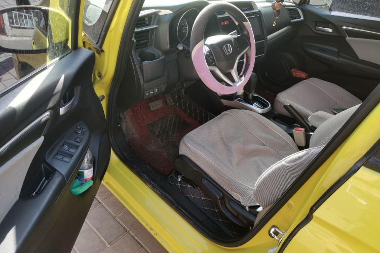 Used Honda Fit 2014 1.5L EXLI CVT Leading Model Driver Seat
