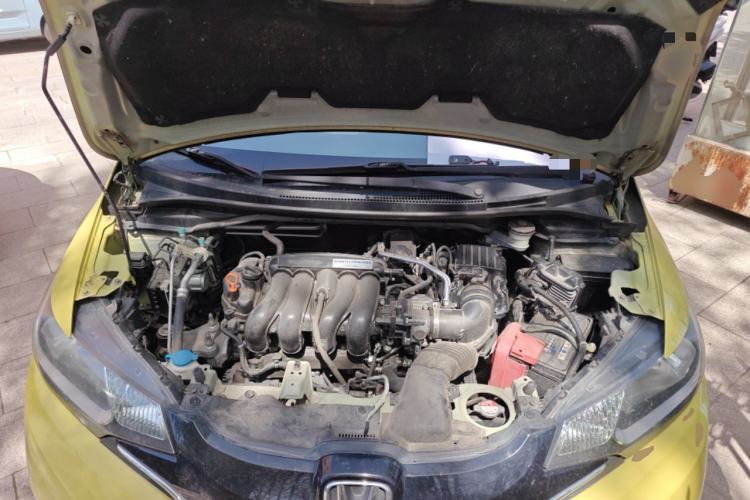 Used Honda Fit 2014 1.5L EXLI CVT Leading Model Engine Bay