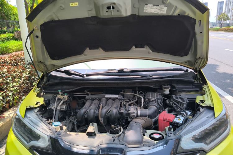 Used Honda Fit 2014 1.5L EXLI CVT Leading Model Engine Bay