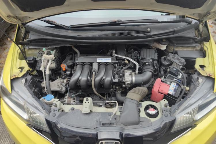 Used Honda Fit 2014 1.5L EXLI CVT Leading Model Engine Bay