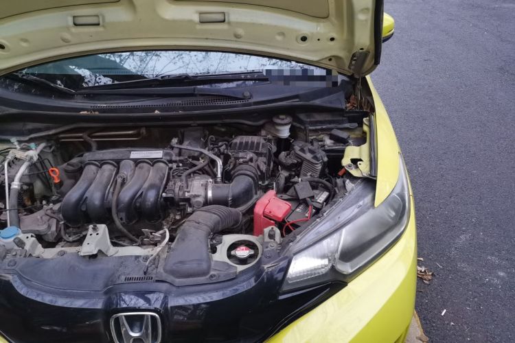 Used Honda Fit 2014 1.5L EX CVT Elite Model Engine Bay Left
