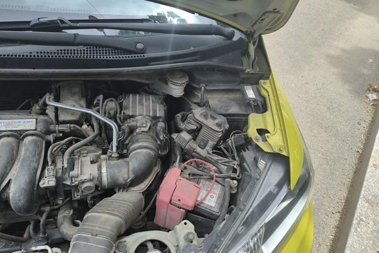 Used Honda Fit 2014 1.5L LX Manual Comfort Model Engine Bay Left