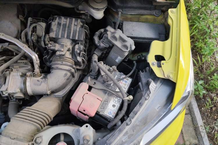 Used Honda Fit 2014 1.5L LX CVT Comfort Model Engine Bay Left