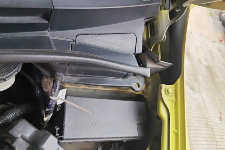 Used Honda Fit 2014 1.5L LX Manual Comfort Model Engine Bay Left