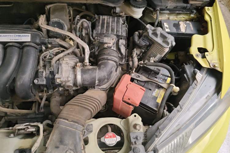 Used Honda Fit 2014 1.5L LX CVT Comfort Model Engine Bay Left