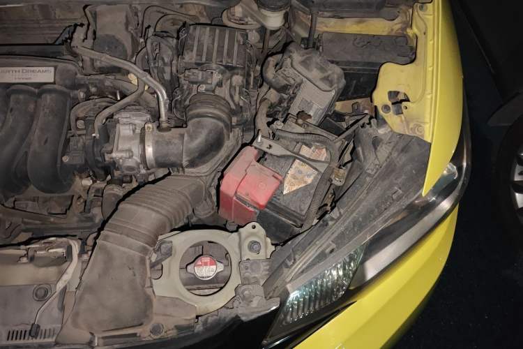 Used Honda Fit 2014 1.5L LX Manual Comfort Model Engine Bay Left