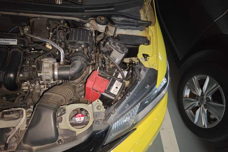 Used Honda Fit 2014 1.5L LX CVT Comfort Model Engine Bay Left