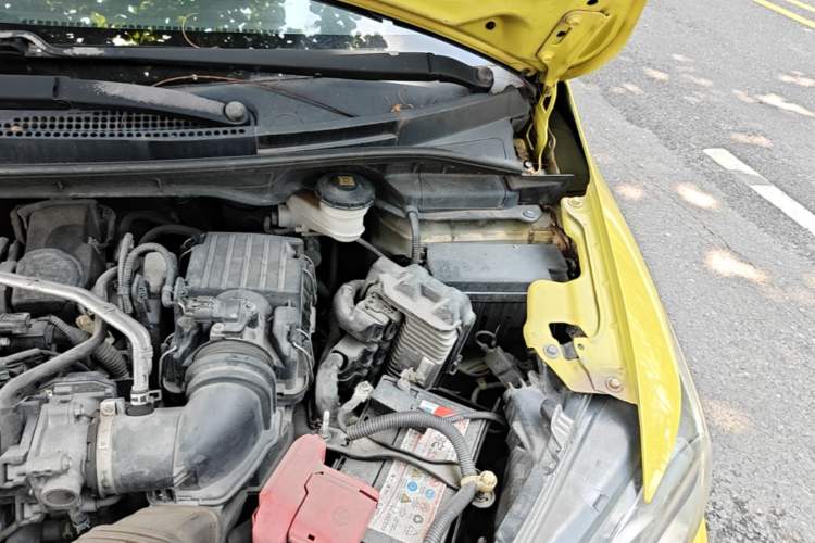 Used Honda Fit 2014 1.5L LX CVT Comfort Model Engine Bay Left