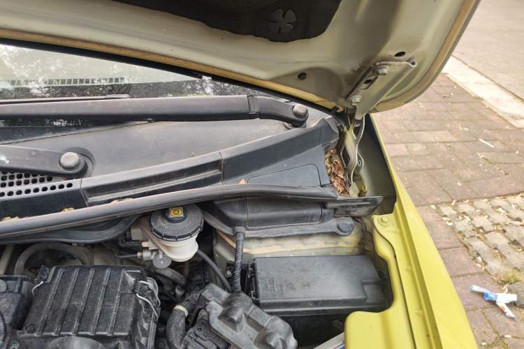 Used Honda Fit 2014 1.5L LX CVT Comfort Model Engine Bay Left