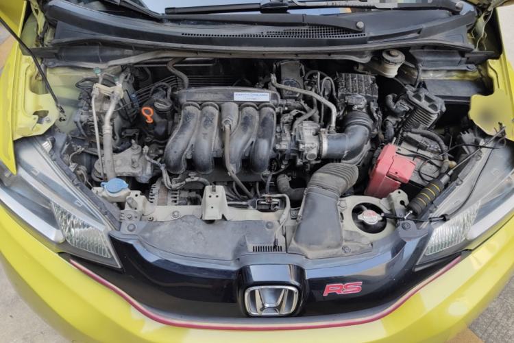 Used Honda Fit 2014 1.5L SE CVT Fashion Model Engine Bay