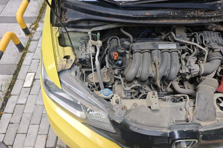 Used Honda Fit 2014 1.5L LX CVT Comfort Model Engine Bay Right