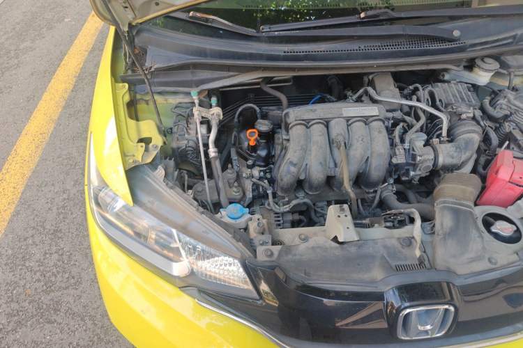 Used Honda Fit 2014 1.5L LX CVT Comfort Model Engine Bay Right