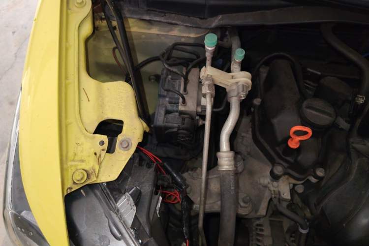 Used Honda Fit 2014 1.5L LX CVT Comfort Model Engine Bay Right