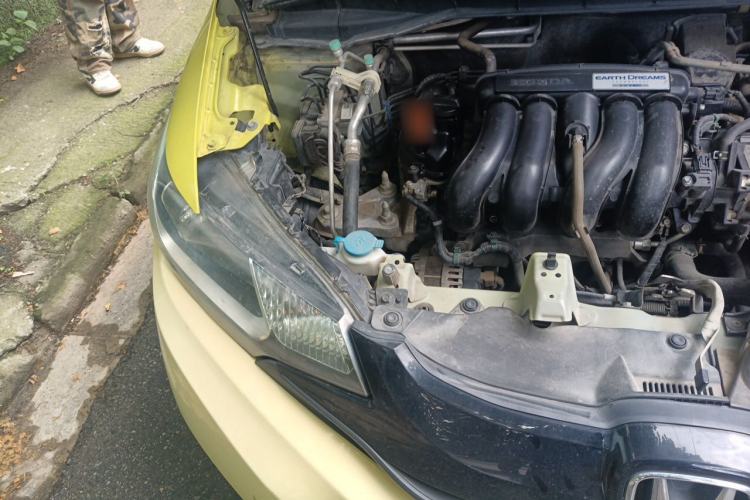 Used Honda Fit 2014 1.5L LX CVT Comfort Model Engine Bay Right