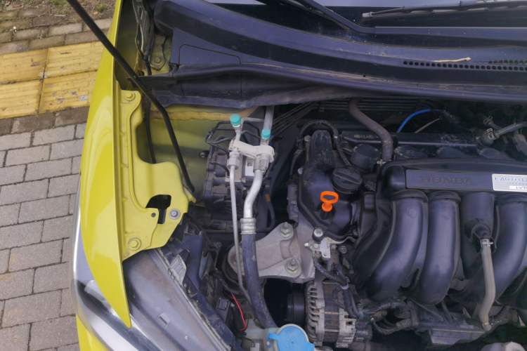 Used Honda Fit 2014 1.5L LX CVT Comfort Model Engine Bay Right