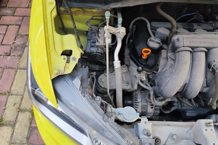 Used Honda Fit 2014 1.5L LX CVT Comfort Model Engine Bay Right