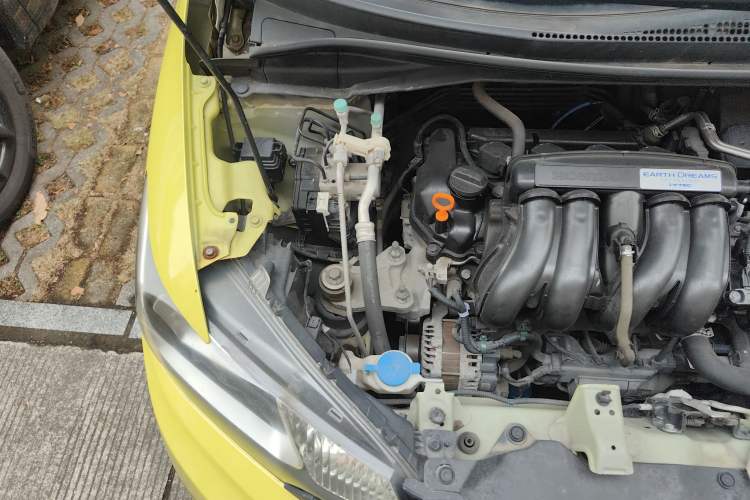Used Honda Fit 2014 1.5L EXLI CVT Leading Model Engine Bay Right