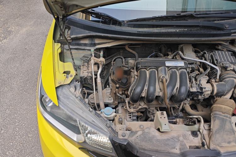 Used Honda Fit 2014 1.5L SE CVT Fashion Model Engine Bay Right