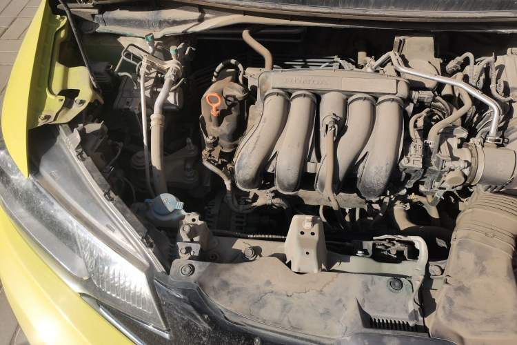 Used Honda Fit 2014 1.5L EXLI CVT Leading Model Engine Bay Right