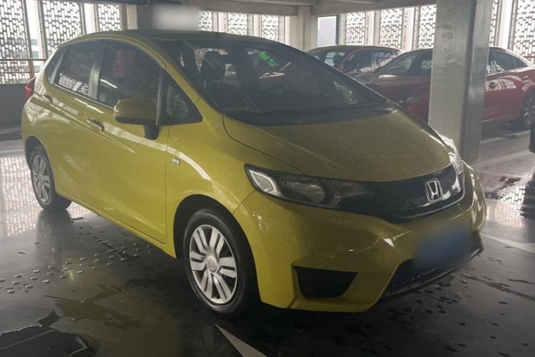 Used Honda Fit 2014 1.5L LX CVT Comfort Model Exterior 3