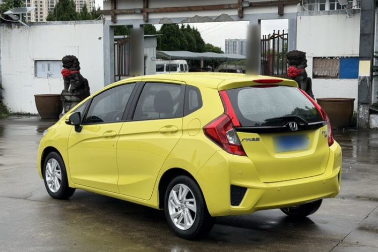 Used Honda Fit 2014 1.5L SE CVT Fashion Model Exterior 4