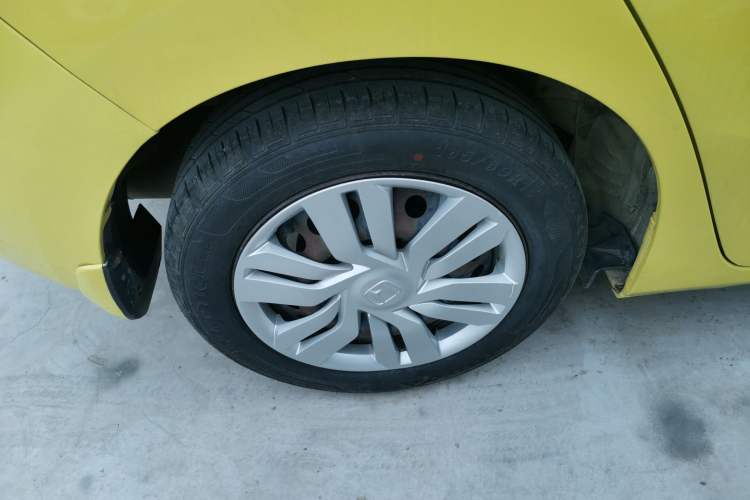 Used Honda Fit 2014 1.5L LX CVT Comfort Model Exterior 5