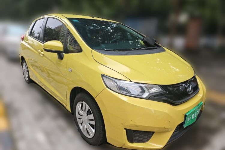 Used Honda Fit 2014 1.5L LX CVT Comfort Model Front Right 45 Deg