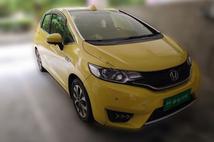 Used Honda Fit 2014 1.5L LX CVT Comfort Model Front Right 45 Deg
