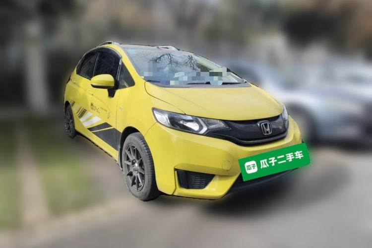 Used Honda Fit 2014 1.5L LX CVT Comfort Model Front Right 45 Deg