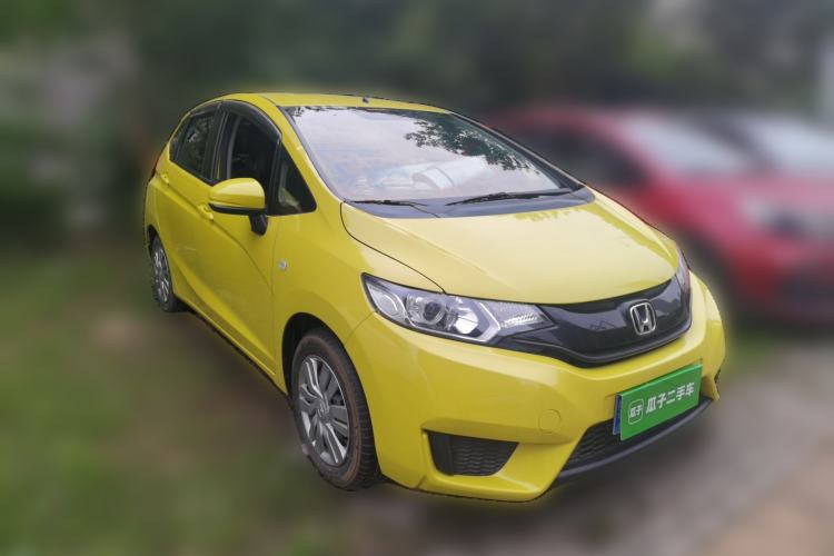 Used Honda Fit 2014 1.5L LX CVT Comfort Model Front Right 45 Deg