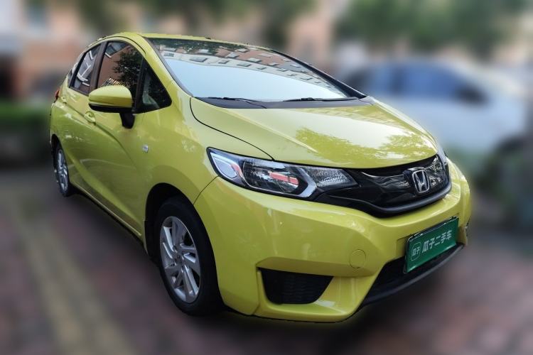 Used Honda Fit 2014 1.5L LX CVT Comfort Model Front Right 45 Deg