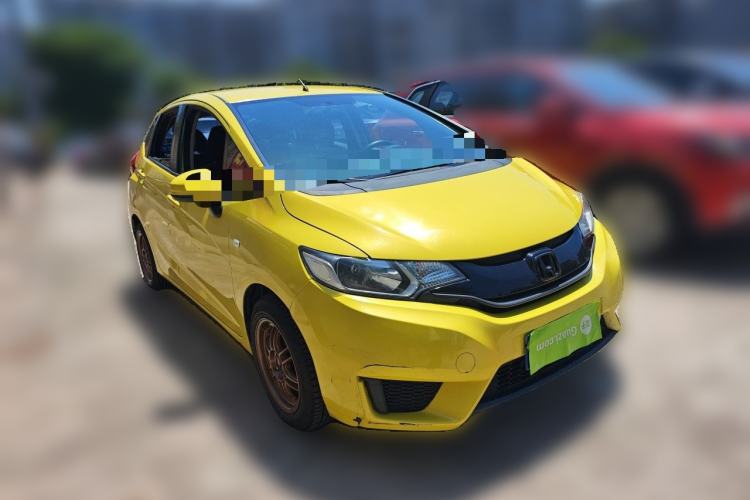 Used Honda Fit 2014 1.5L LX CVT Comfort Model Front Right 45 Deg