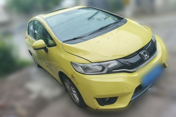 Used Honda Fit 2014 1.5L EX CVT Elite Model Front Right 45 Deg