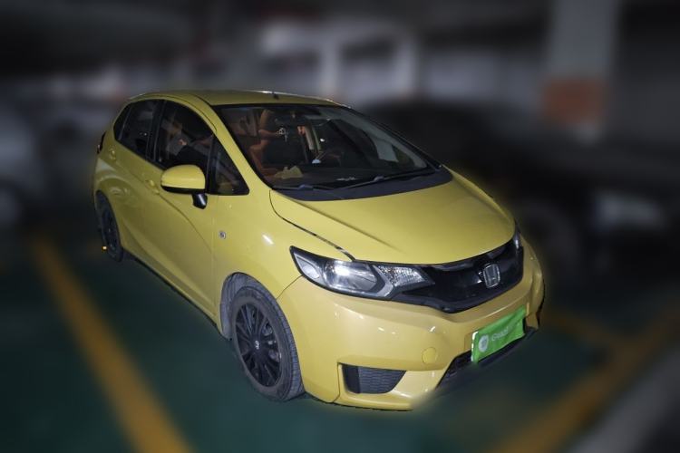 Used Honda Fit 2014 1.5L LX CVT Comfort Model Front Right 45 Deg