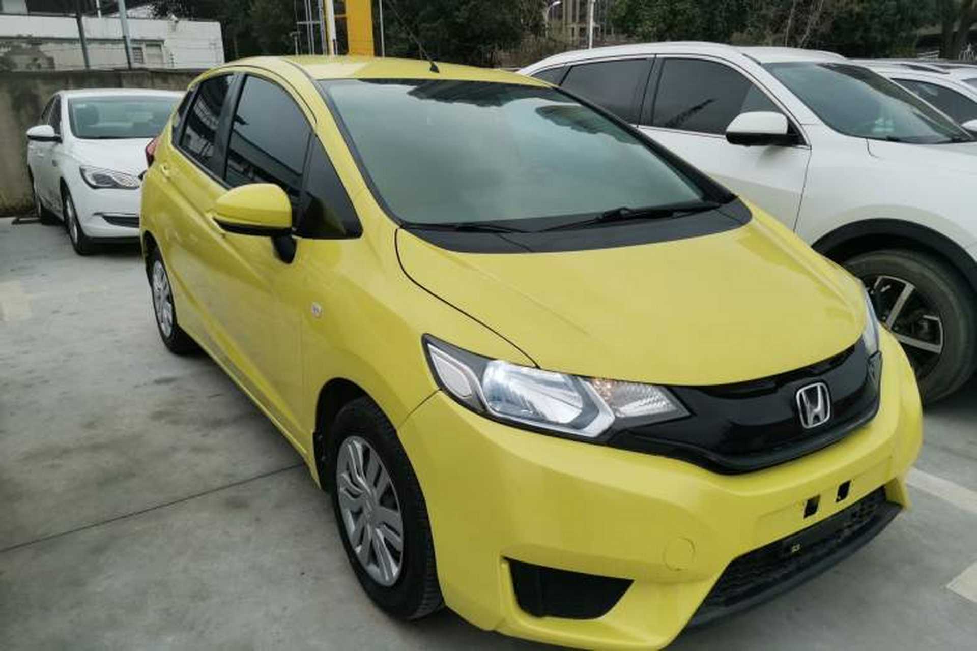 Used Honda Fit 2014 1.5L LX CVT Comfort Model Front Right 45 Deg