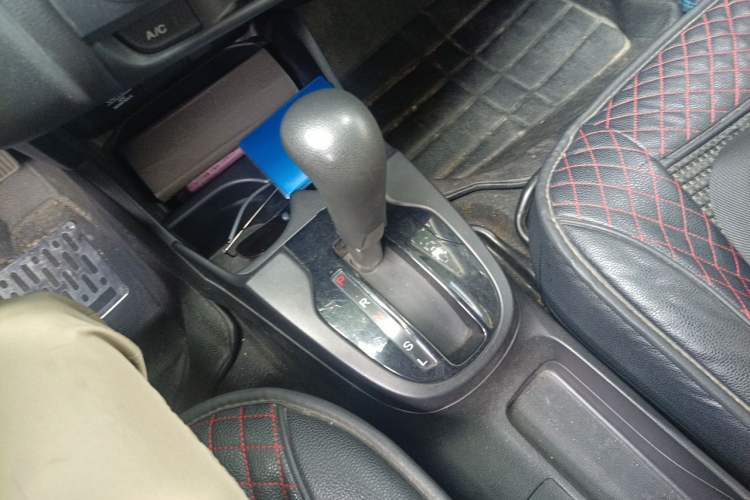 Used Honda Fit 2014 1.5L LX CVT Comfort Model Gear Lever