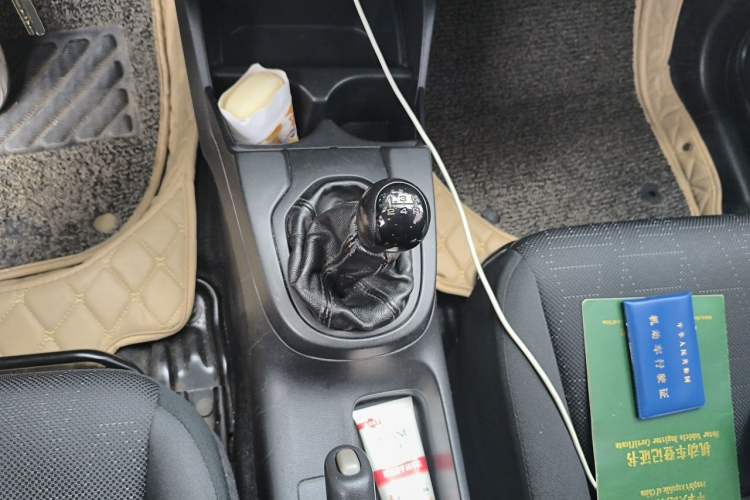 Used Honda Fit 2014 1.5L LX Manual Comfort Model Gear Lever