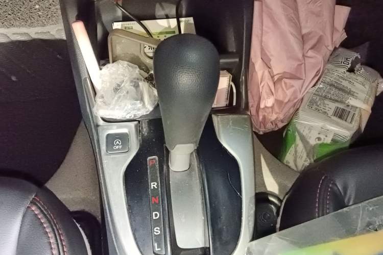 Used Honda Fit 2014 1.5L EXLI CVT Leading Model Gear Lever