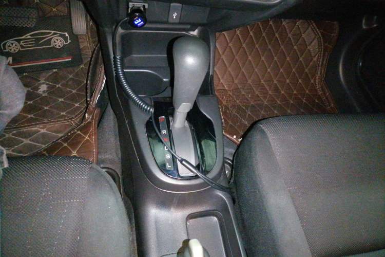 Used Honda Fit 2014 1.5L LX CVT Comfort Model Gear Lever