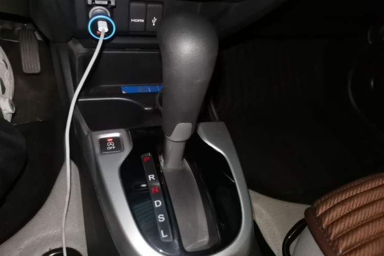 Used Honda Fit 2014 1.5L EXLI CVT Leading Model Gear Lever