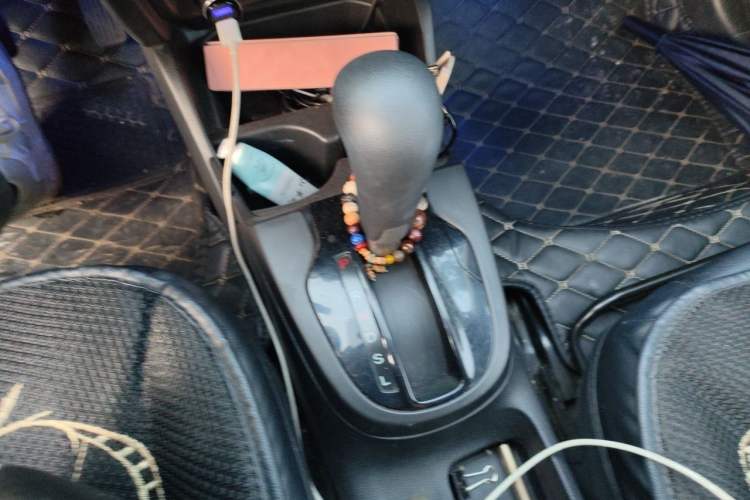 Used Honda Fit 2014 1.5L LX CVT Comfort Model Gear Lever